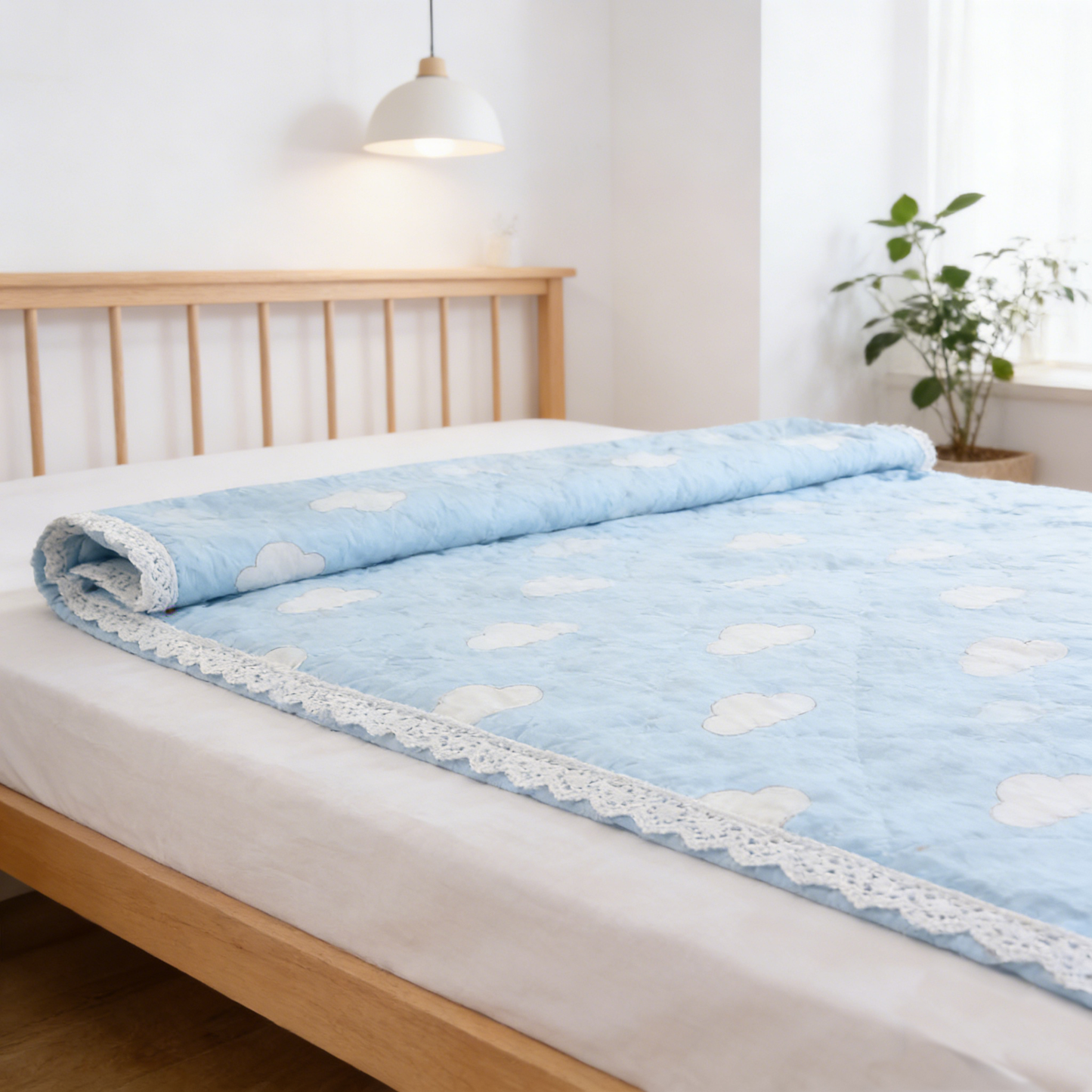 Blue Cloud Print Lace Blanket